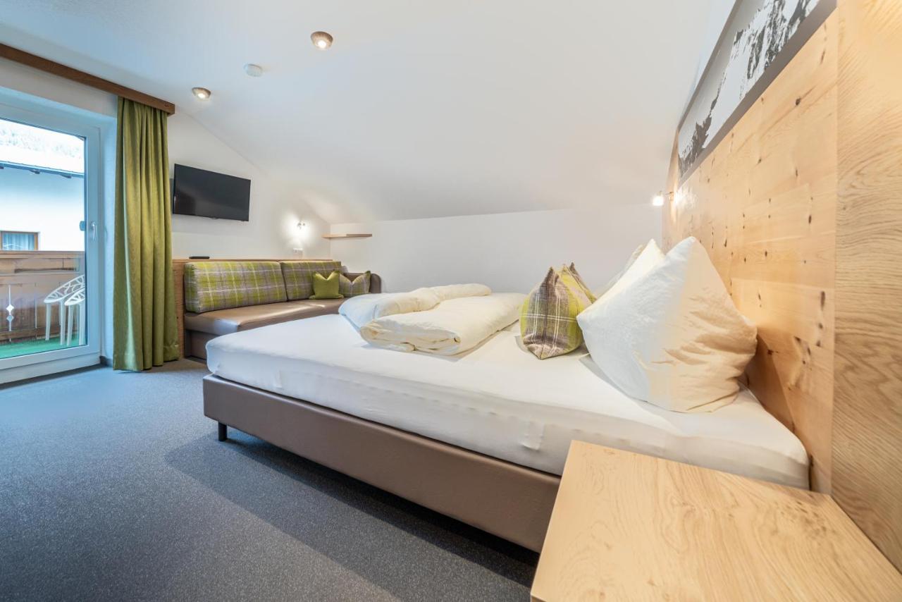 Garni Oetztal Rooms & Aparts Solden Ngoại thất bức ảnh